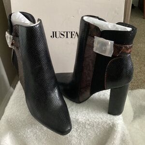 Ankle boots